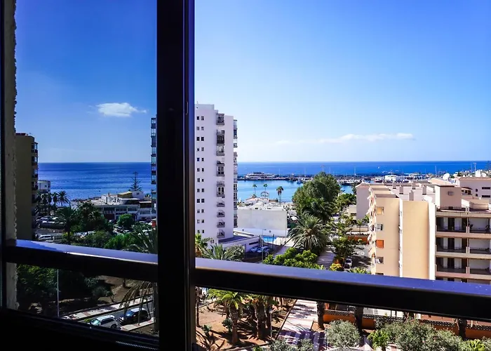 Vistamar, Cristianos 公寓 *